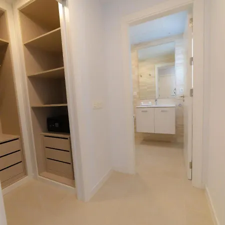 Aqua Bellamar, アパート