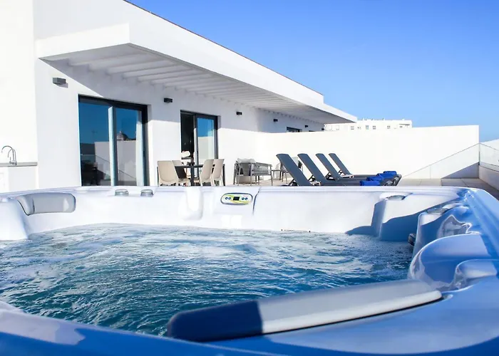 Апартаменты Aqua Bellamar,